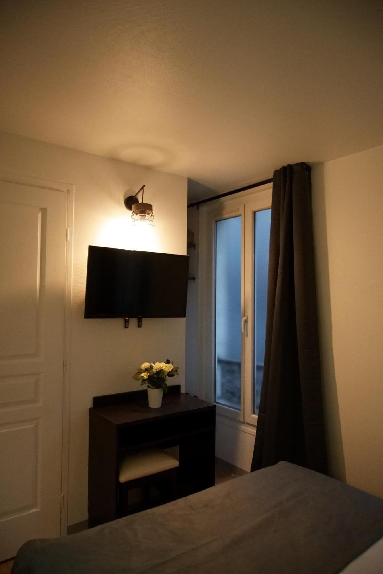 Hotel Du Marche Paris Ngoại thất bức ảnh